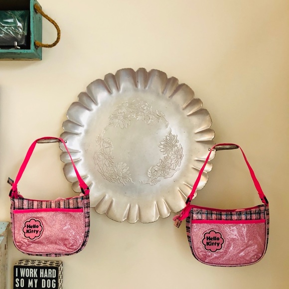 Hello Kitty Girl’s Purse - Picture 4 of 7